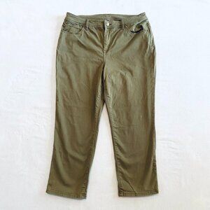 Chico's jeans Women's 1.5 olive green cropped stretch comfortable versatile